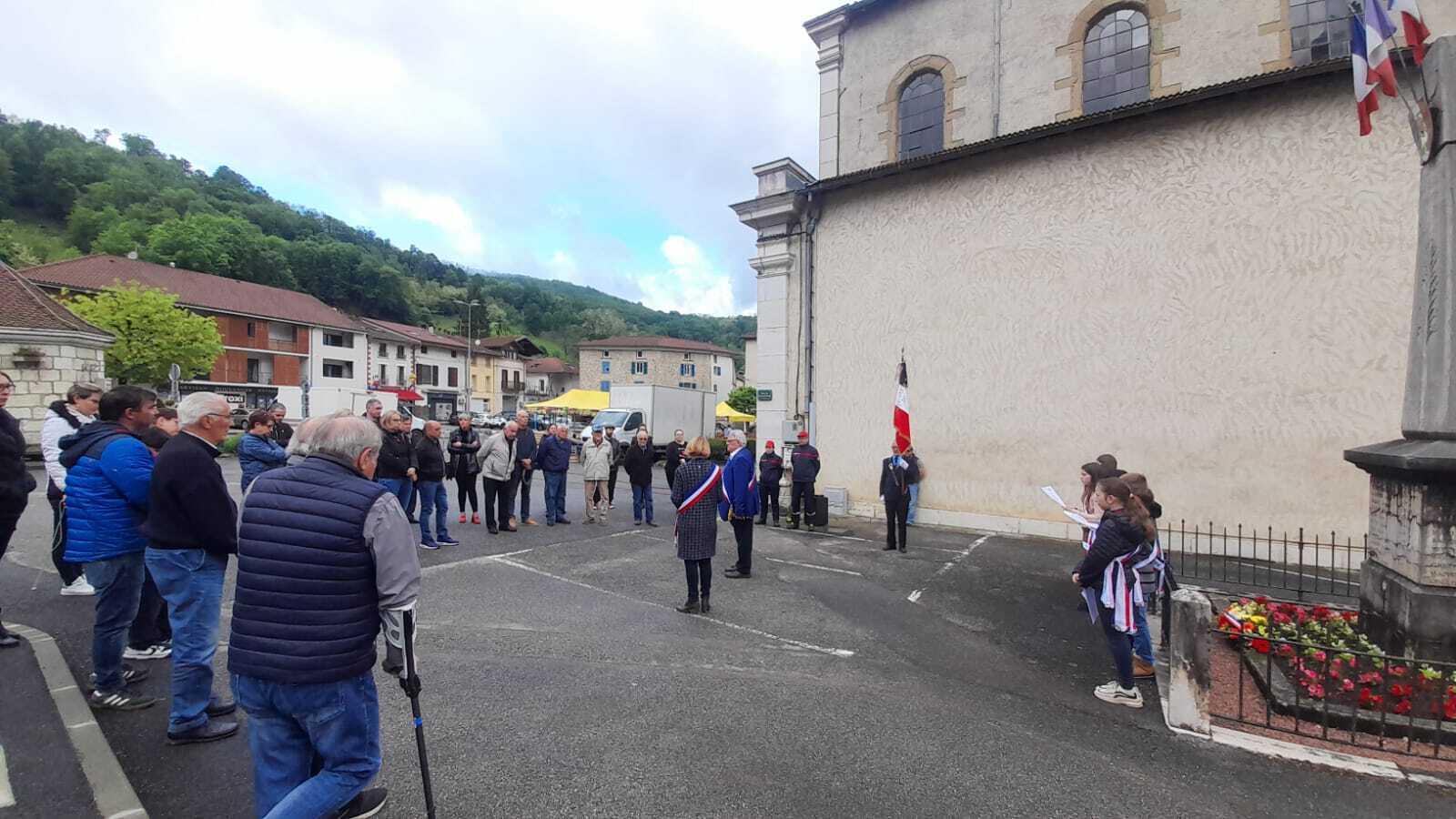 CEREMONIE 8 MAI CEREMONIE 8 MAI